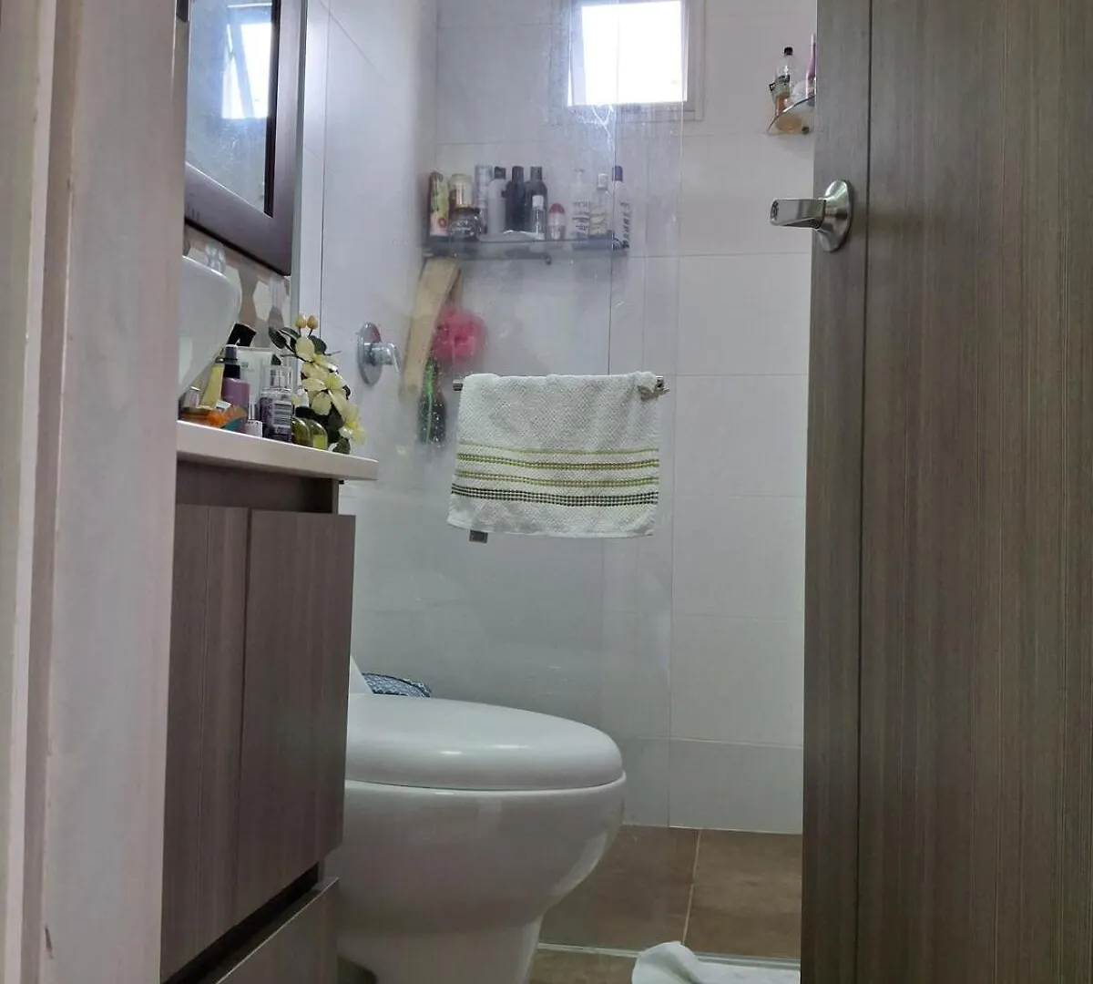 מדיין Rentalsop An09 Apartamento En Laureles El Barrio Mas Cool Del Mundo, Moderno, Con Balcon Y Excelente Vista דירה