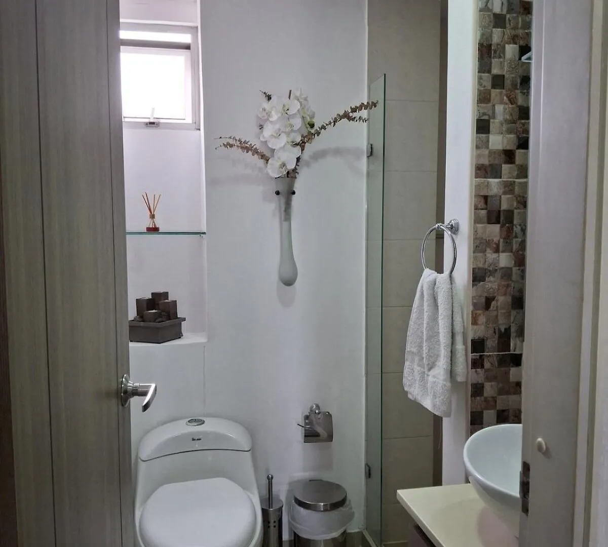 מדיין Rentalsop An09 Apartamento En Laureles El Barrio Mas Cool Del Mundo, Moderno, Con Balcon Y Excelente Vista קולומביה