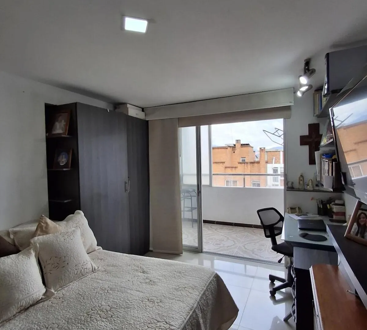 Rentalsop An09 Apartamento En Laureles El Barrio Mas Cool Del Mundo, Moderno, Con Balcon Y Excelente Vista Medellin Colombia