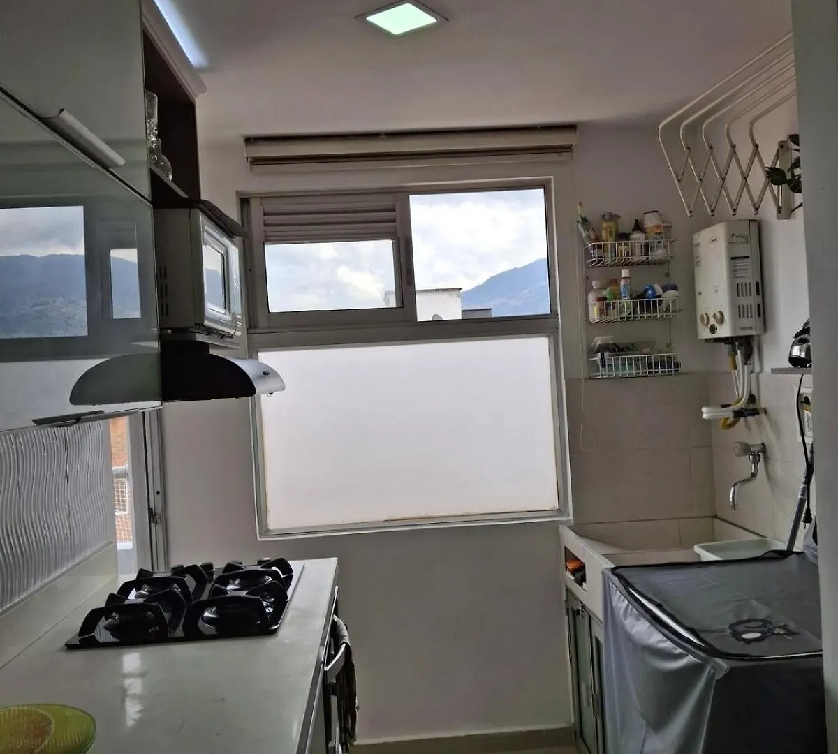 Rentalsop An09 Apartamento En Laureles El Barrio Mas Cool Del Mundo, Moderno, Con Balcon Y Excelente Vista Medellin 0*,