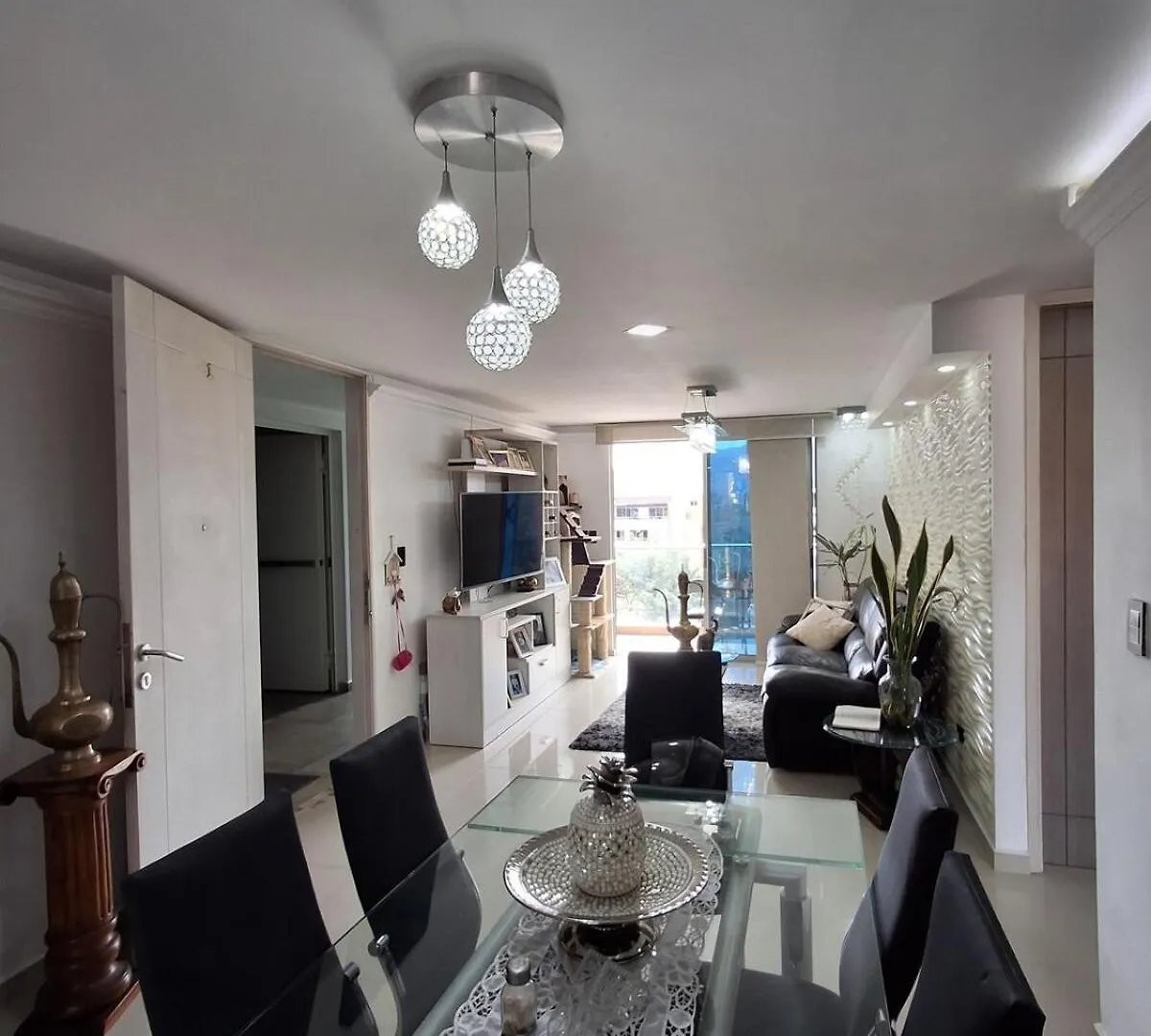 Rentalsop An09 Apartamento En Laureles El Barrio Mas Cool Del Mundo, Moderno, Con Balcon Y Excelente Vista Medellin